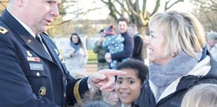 Pupils meet soldiers