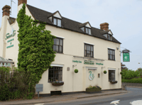 Seventeen homes bid for former Forest pub land