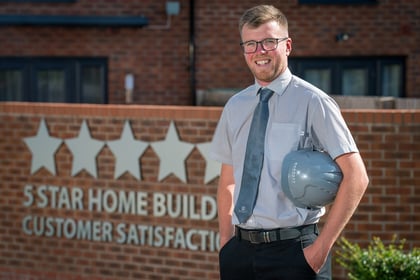 Tom wins building award