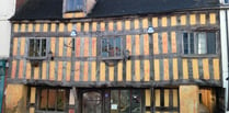 Tudor town centre building fails to attract bids