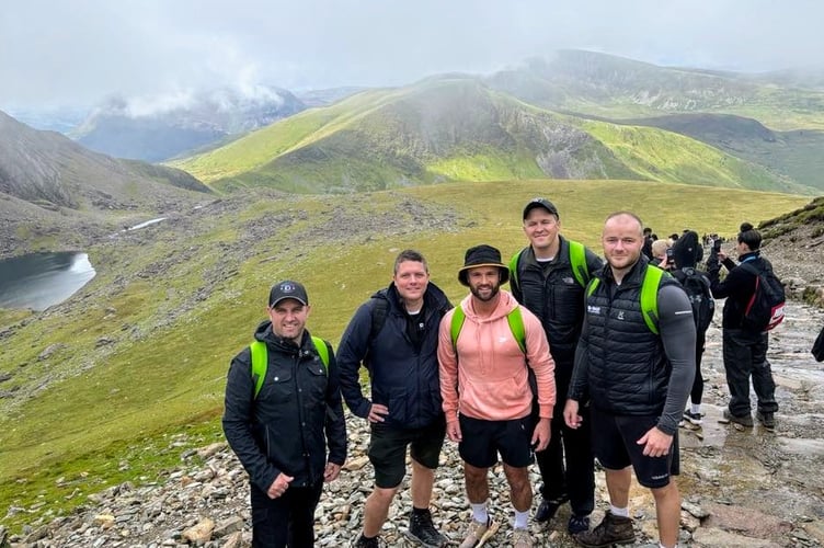 Mike Jones, Ben Browning, Aaron Ryder, James Miles, Adam Wilce - snowdon challenge