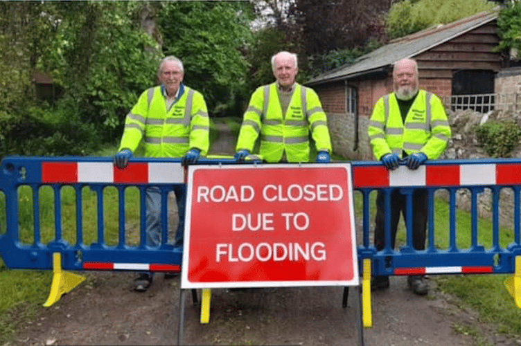 Flooding volunteers